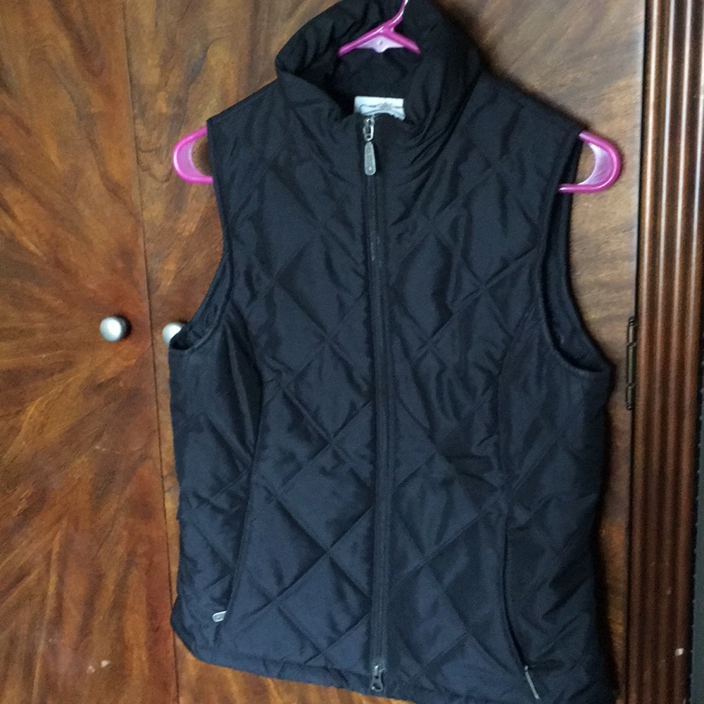 Ariat quilted black vest